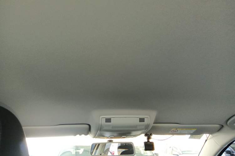 Used Volkswagen Golf 2016 1.6L Automatic Fashion Model Headliner