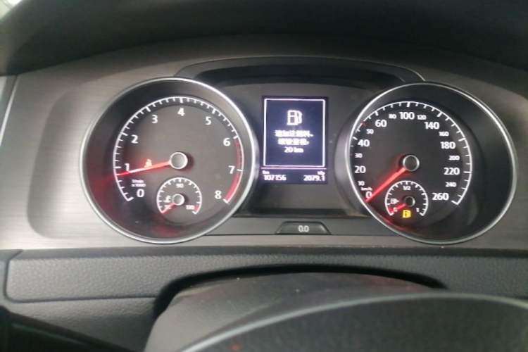 Used Volkswagen Golf 2016 230TSI Automatic Luxury Version Instrument Cluster