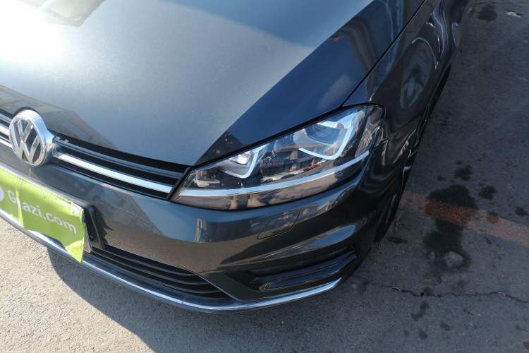 Used Volkswagen Golf 2016 1.4TSI Automatic R-Line Left Front Headlight