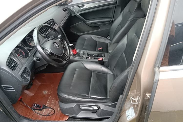 Used Volkswagen Golf 2016 1.6L Automatic Comfort Model Left Front Seat