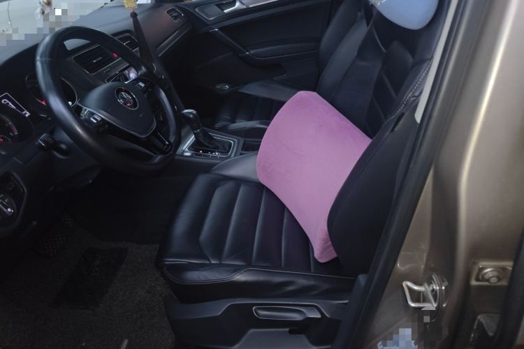 Used Volkswagen Golf 2016 230TSI Automatic Luxury Version Left Front Seat
