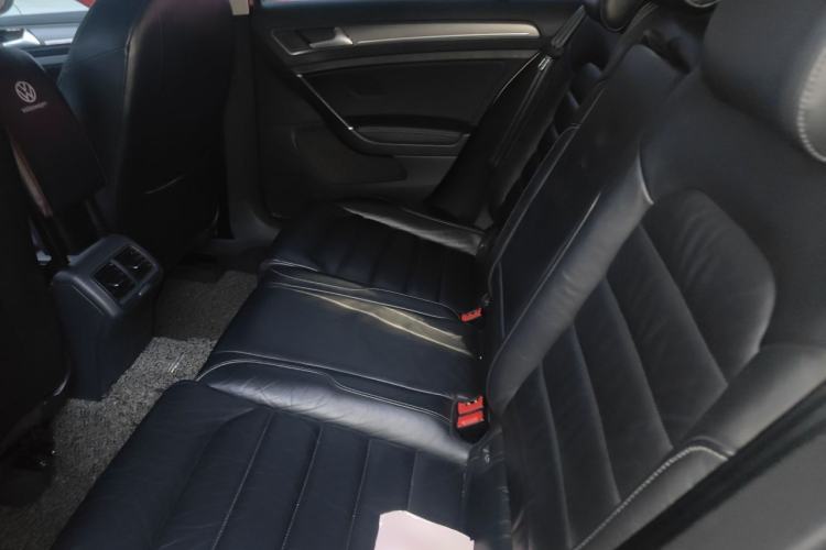 Used Volkswagen Golf 2016 230TSI Automatic Luxury Version Left Rear Seat