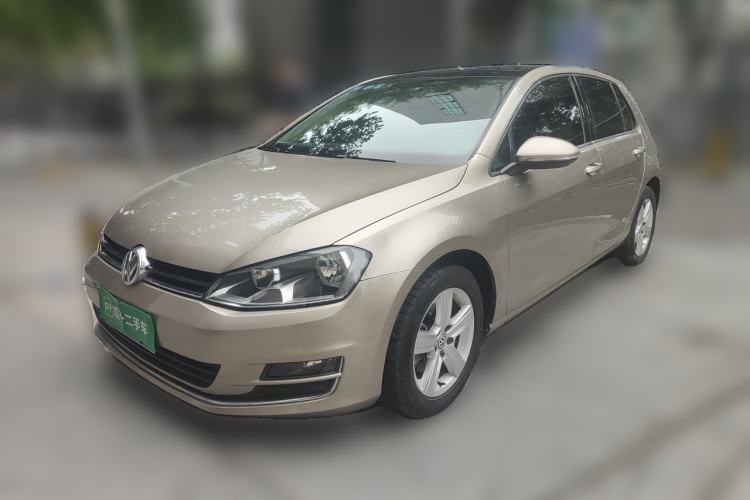 Used Volkswagen Golf 2016 230TSI Automatic Comfort Version Guazi used car, China used car export, Used car for sale, Used cars, Cheapest cars for sale
