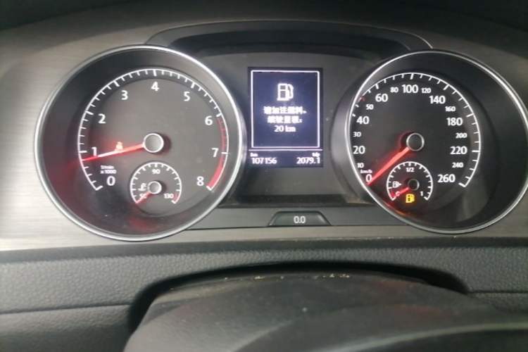 Used Volkswagen Golf 2016 230TSI Automatic Luxury Version Odometer Close Up