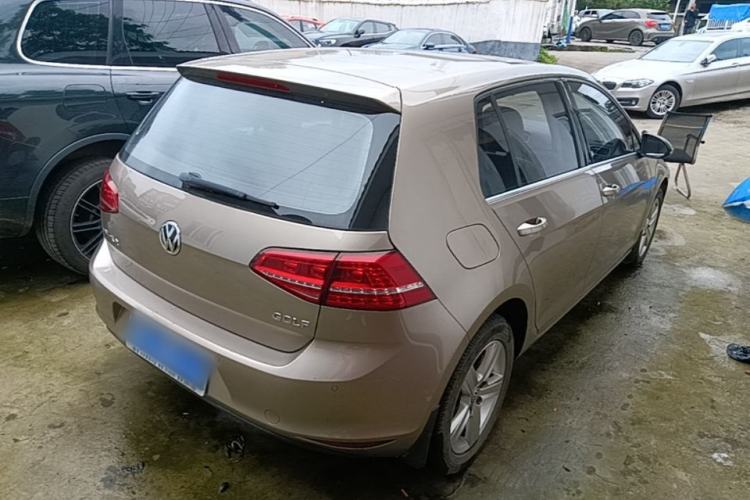 Used Volkswagen Golf 2016 1.6L Automatic Comfort Model Rear Right 45 Deg