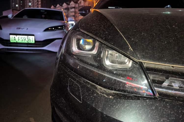Used Volkswagen Golf 2016 1.4TSI Automatic R-Line Right Front Headlight