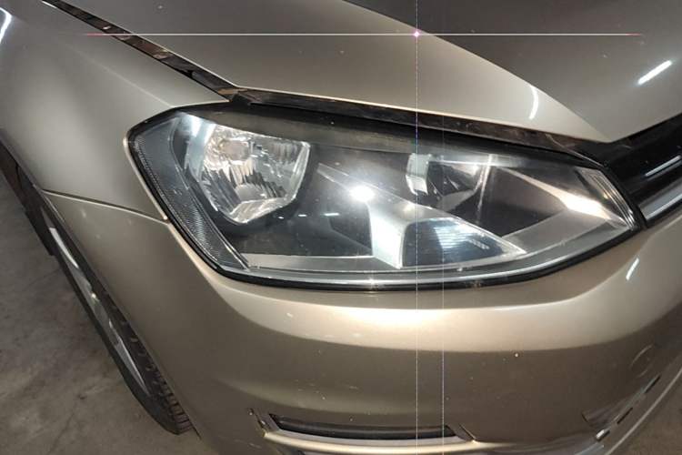 Used Volkswagen Golf 2016 230TSI Automatic Comfort Version Right Front Headlight