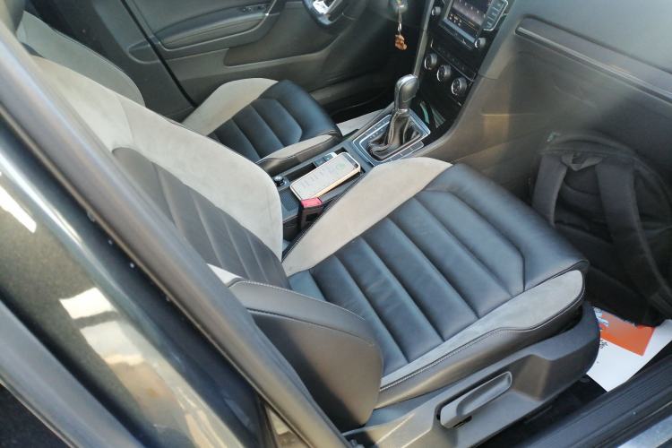 Used Volkswagen Golf 2016 1.4TSI Automatic R-Line Right Front Seat