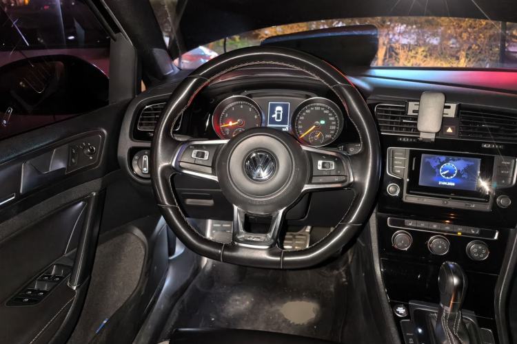 Used Volkswagen Golf 2016 1.4TSI Automatic R-Line Steering Wheel