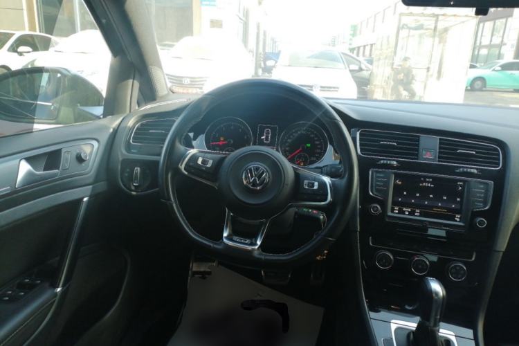 Used Volkswagen Golf 2016 1.4TSI Automatic R-Line Steering Wheel