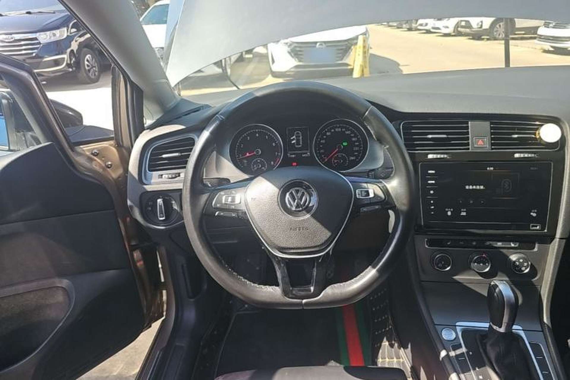 Used Volkswagen Golf 2016 230TSI Automatic Luxury Version Steering Wheel