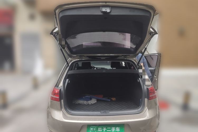 Used Volkswagen Golf 2016 230TSI Automatic Comfort Version Trunk