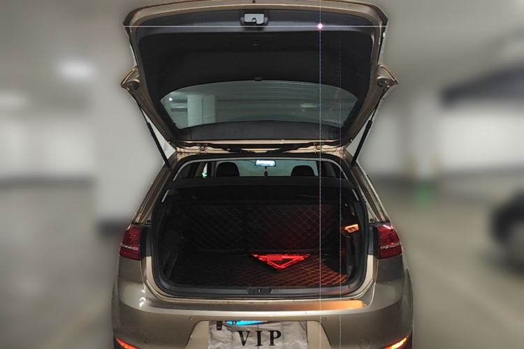 Used Volkswagen Golf 2016 230TSI Automatic Comfort Version Trunk