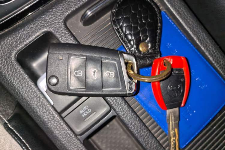 Used Volkswagen Golf 2016 1.4TSI Automatic R-Line Vehicle Key