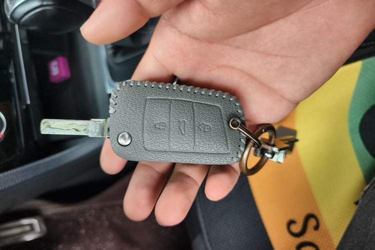 Used Volkswagen Golf 2016 1.4TSI Automatic R-Line Vehicle Key