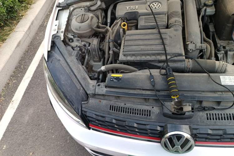 Used Volkswagen Golf 2016 230TSI Automatic Luxury Version Engine Bay Right