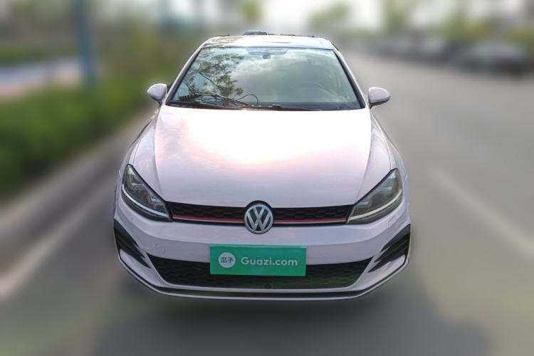 Used Volkswagen Golf 2016 230TSI Automatic Luxury Version Front