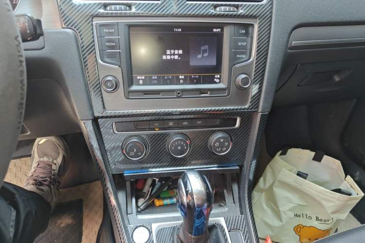 Used Volkswagen Golf 2016 230TSI Automatic Comfort Version Audio And AC Panel
