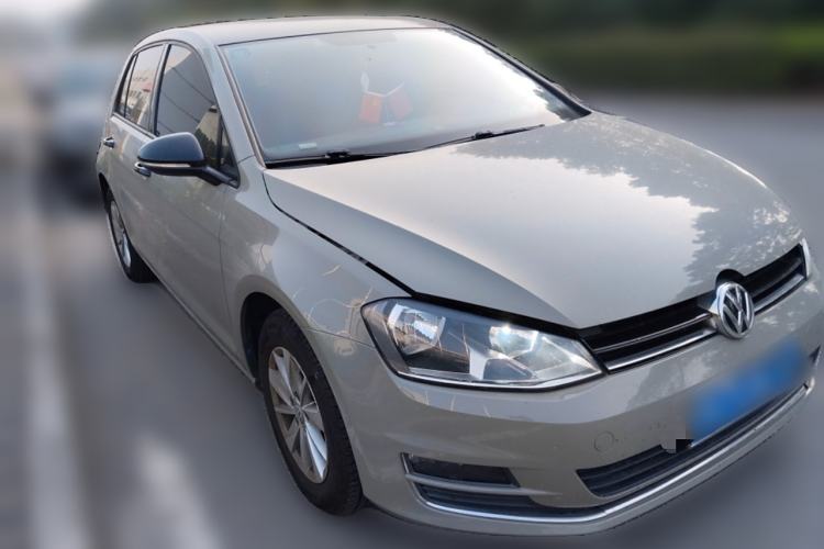 Used Volkswagen Golf 2016 1.6L Automatic Fashion Model Exterior 2