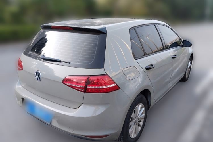 Used Volkswagen Golf 2016 1.6L Automatic Fashion Model Exterior 5