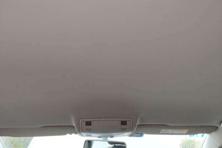 Used Volkswagen Golf 2016 1.6L Automatic Fashion Model Headliner