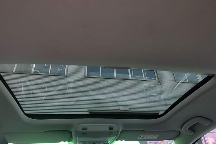 Used Volkswagen Golf 2016 230TSI Automatic Luxury Version Headliner