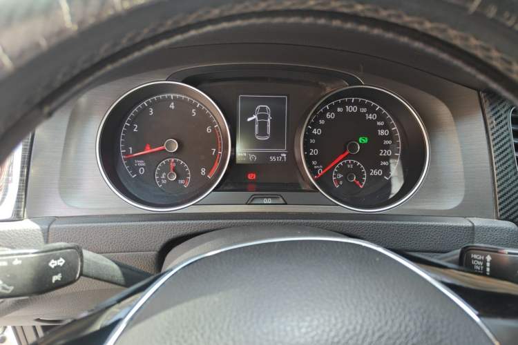 Used Volkswagen Golf 2016 230TSI Automatic Comfort Version Instrument Cluster