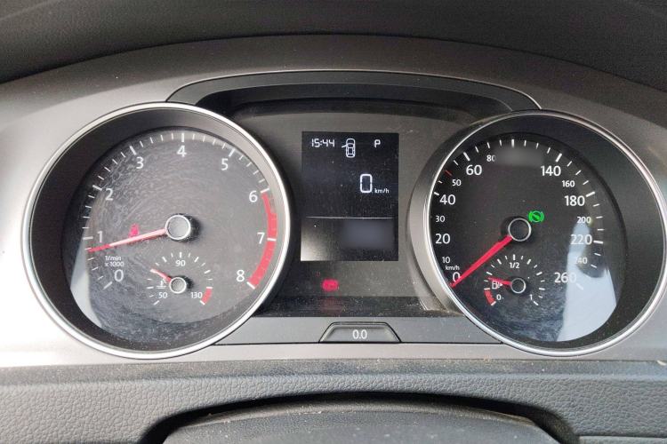 Used Volkswagen Golf 2016 1.6L Automatic Fashion Model Instrument Cluster
