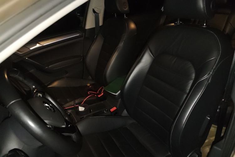 Used Volkswagen Golf 2016 230TSI Automatic Luxury Version Left Front Seat
