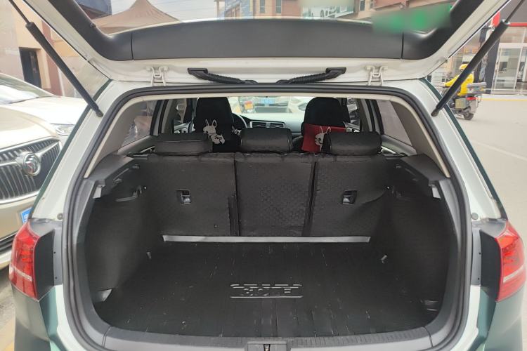 Used Volkswagen Golf 2016 1.6L Automatic Fashion Model Trunk