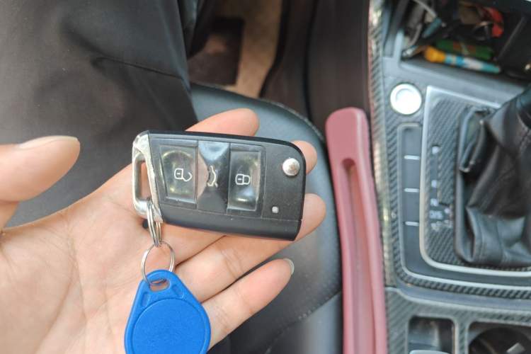 Used Volkswagen Golf 2016 230TSI Automatic Comfort Version Vehicle Key