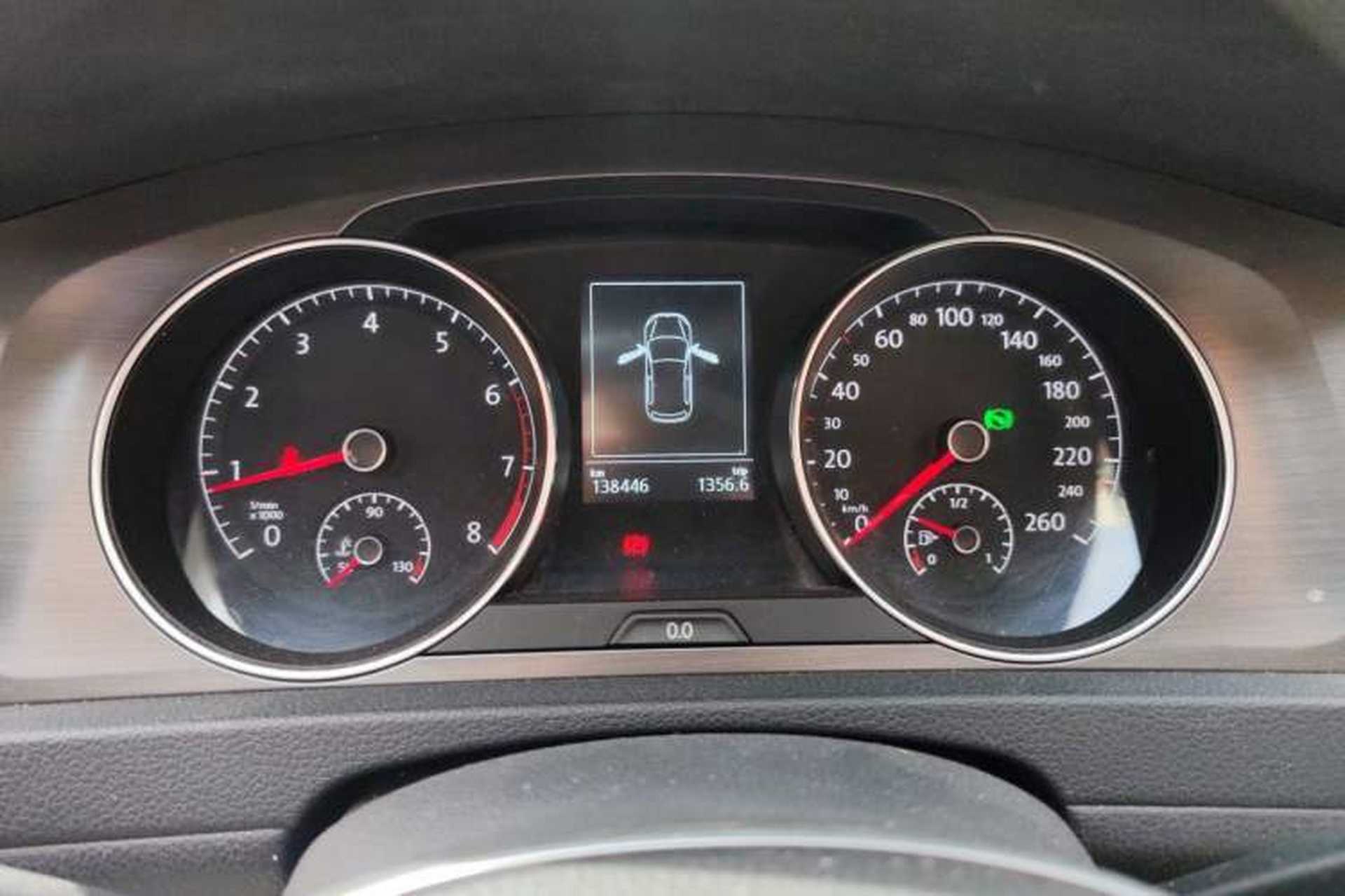 Used Volkswagen Golf 2016 230TSI Automatic Comfort Version Instrument Cluster