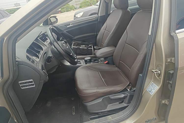 Used Volkswagen Golf 2016 230TSI Automatic Comfort Version Left Front Seat