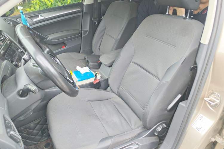 Used Volkswagen Golf 2016 1.4TSI Manual R-Line Left Front Seat