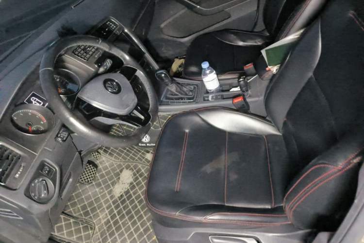 Used Volkswagen Golf 2016 1.6L Automatic Comfort Model Left Front Seat