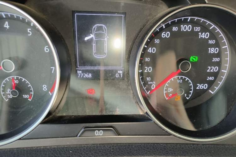 Used Volkswagen Golf 2016 230TSI Automatic Comfort Version Odometer Close Up