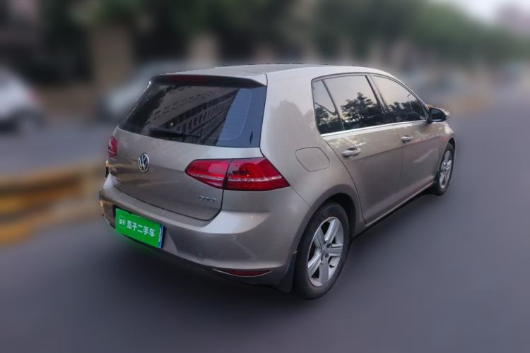 Used Volkswagen Golf 2016 1.6L Automatic Comfort Model Rear Right 45 Deg