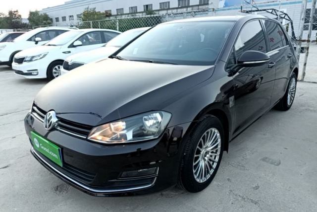 Ojetý Volkswagen Golf 2016 1.6L Automatic Comfort Model