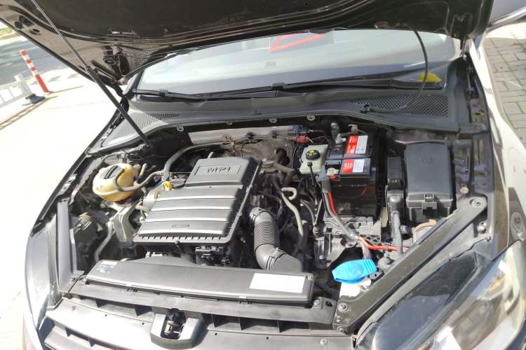 Used Volkswagen Golf 2016 1.6L Automatic Comfort Model Engine Bay