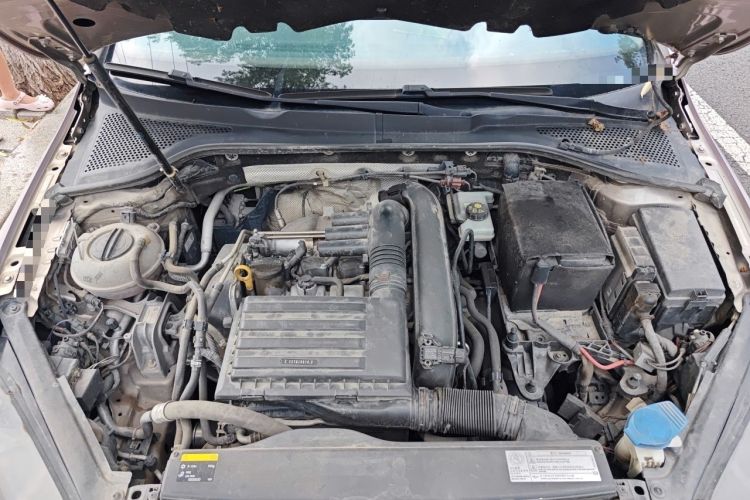 Used Volkswagen Golf 2016 230TSI Automatic Luxury Version Engine Bay
