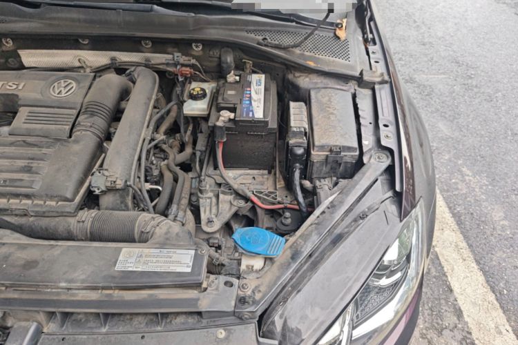 Used Volkswagen Golf 2016 230TSI Automatic Comfort Version Engine Bay Left