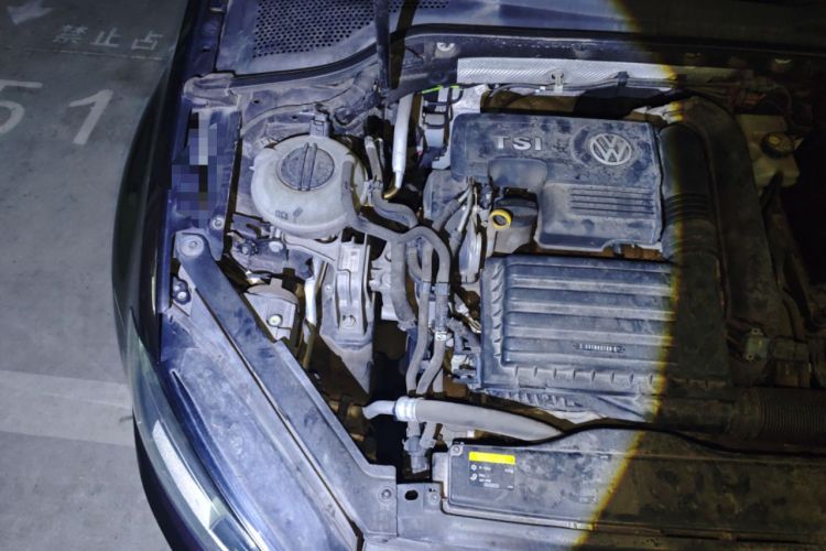 Used Volkswagen Golf 2016 230TSI Automatic Comfort Version Engine Bay Right