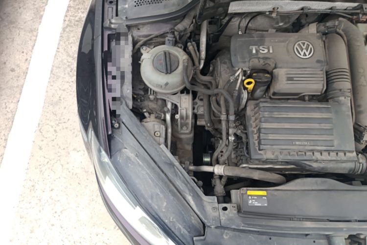 Used Volkswagen Golf 2016 230TSI Automatic Comfort Version Engine Bay Right