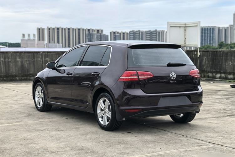 Used Volkswagen Golf 2016 1.6L Automatic Comfort Model Exterior 2