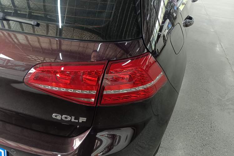 Used Volkswagen Golf 2016 1.6L Automatic Comfort Model Exterior 3