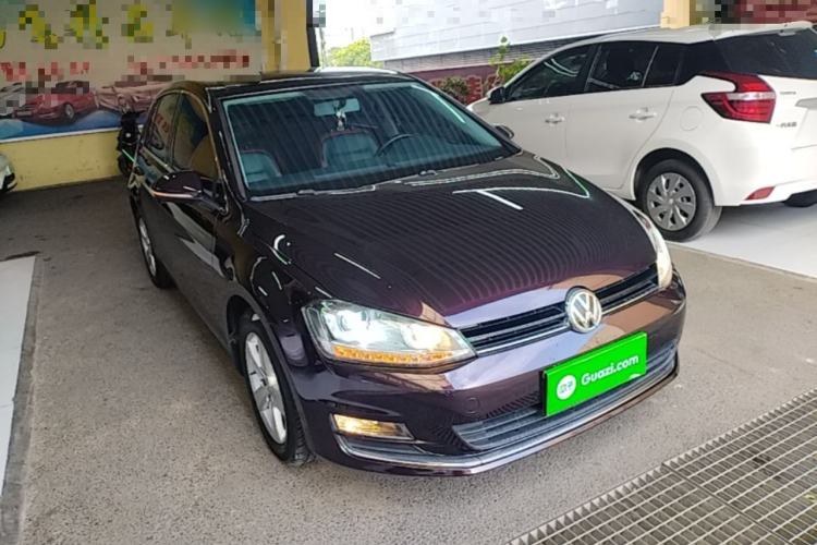 Used Volkswagen Golf 2016 1.6L Automatic Comfort Model Front Right 45 Deg