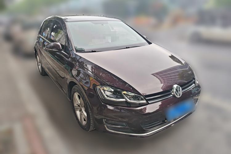 Used Volkswagen Golf 2016 230TSI Automatic Comfort Version Front Right 45 Deg