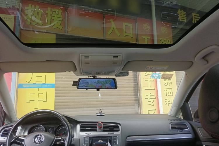 Used Volkswagen Golf 2016 230TSI Automatic Comfort Version Headliner