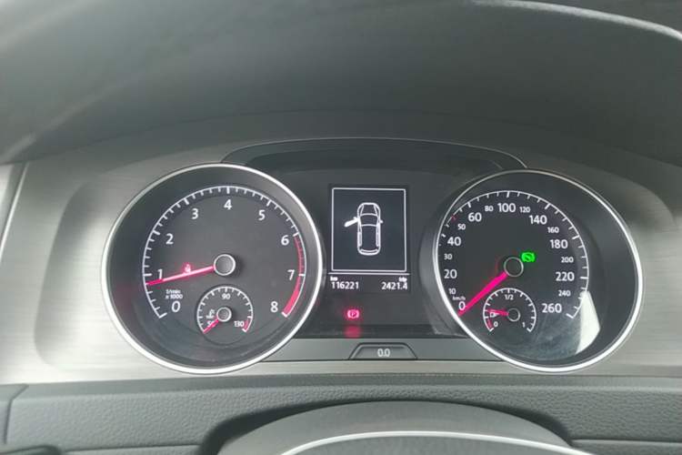 Used Volkswagen Golf 2016 230TSI Automatic Comfort Version Instrument Cluster