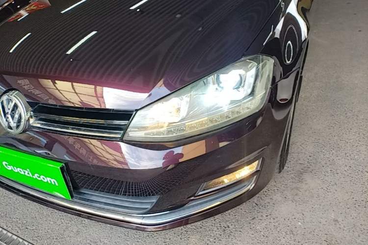 Used Volkswagen Golf 2016 1.6L Automatic Comfort Model Left Front Headlight